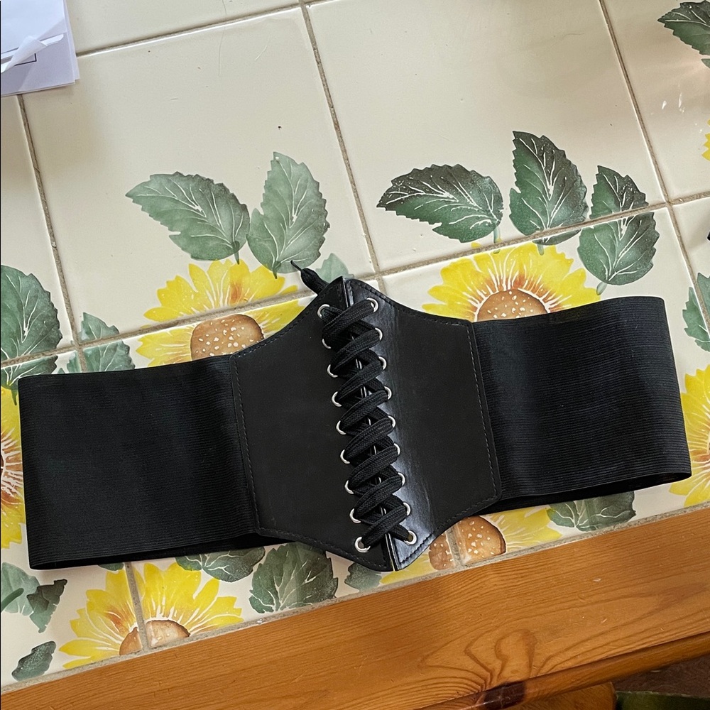 Cider Black Lace-Up Belt